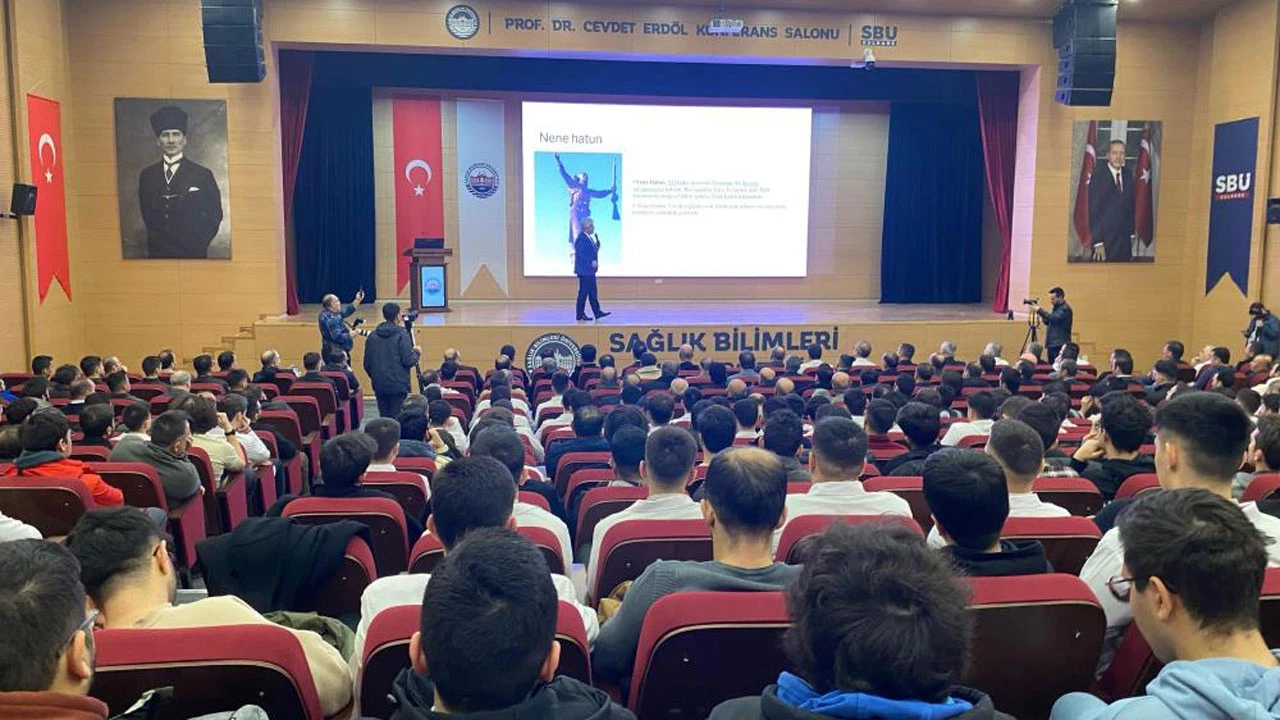 cevdet_erdol_konferans_salonu